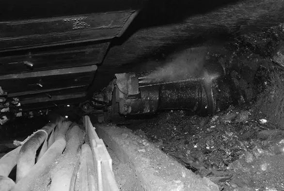 从“三矿连发”看找矿新突破