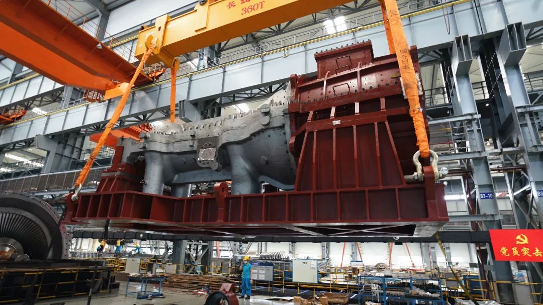 中车与鹏辉联合开发风鹏电芯688Ah顺利下线，储能行业迈入“双六时代”