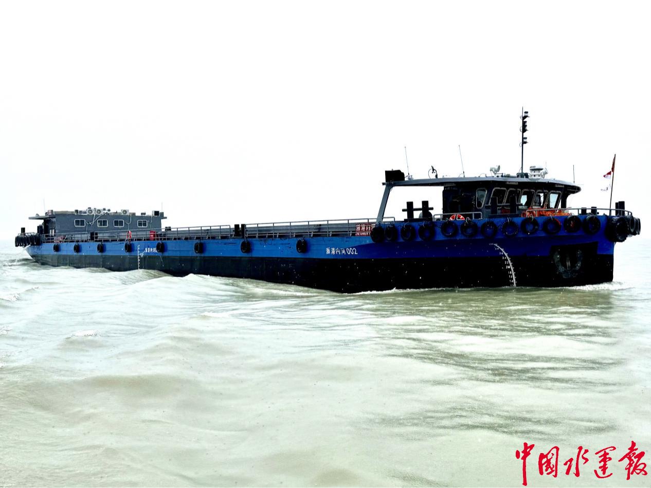 国内首艘建造全过程零碳排放船舶交付