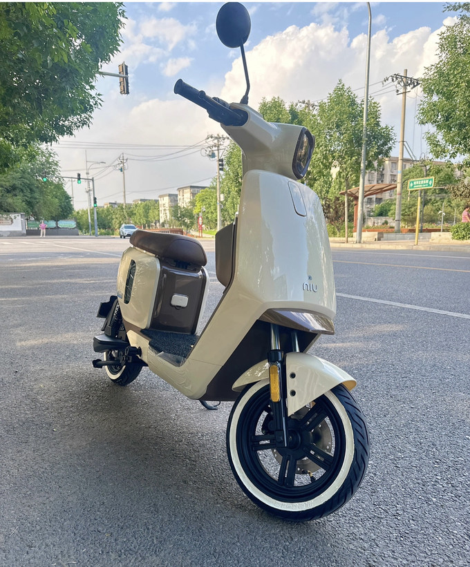 政策赋能：绿证推动电动车绿色发展新范式