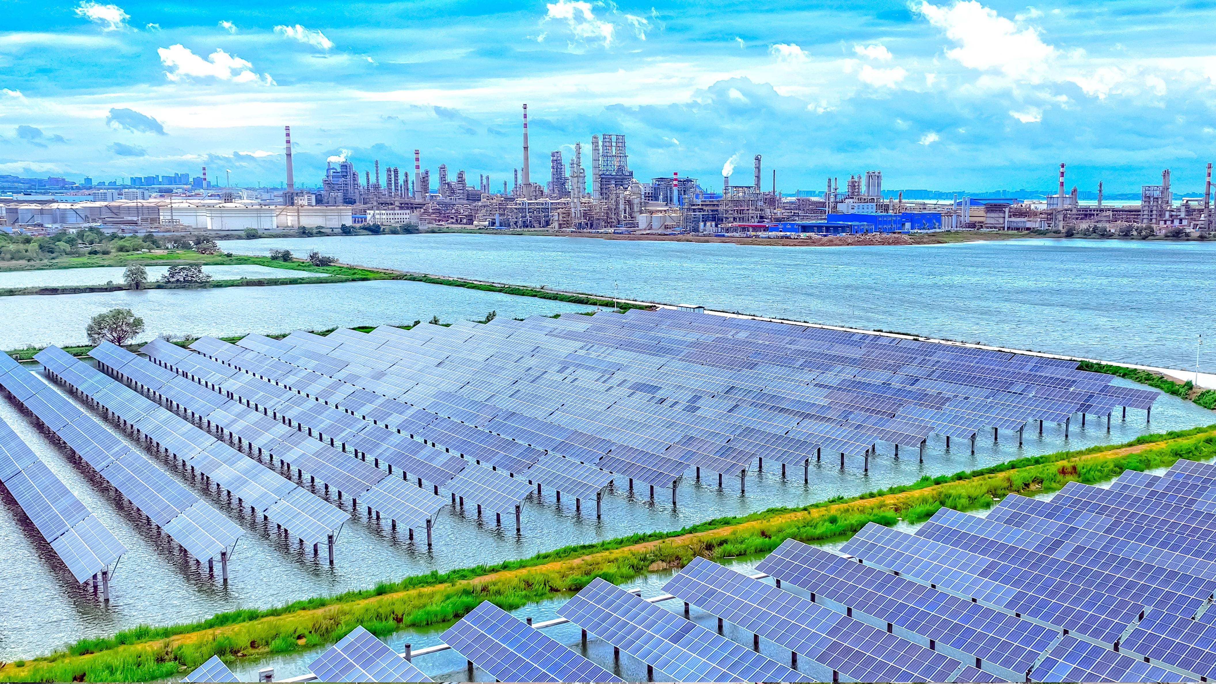 我国首座海水漂浮式光伏项目建成投用