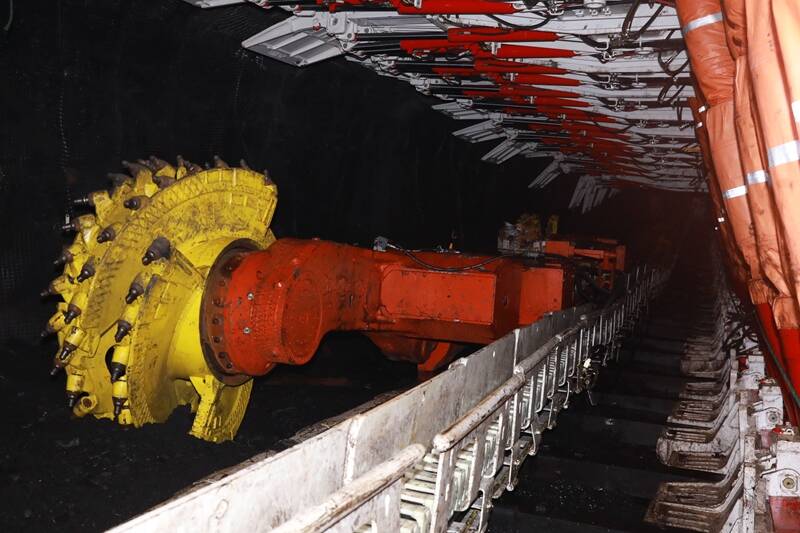 建一条通向生命安全的标准化巷道