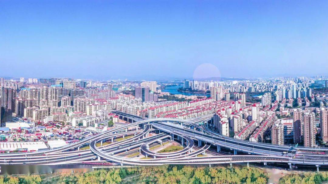 新华网《人民城市对话录》节目启动