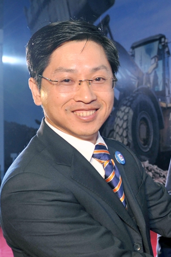 “十五五”期间柳工海外业务占比要超60% 柳工总裁罗国兵：实现从全面国际化向全球化的关键战略转变