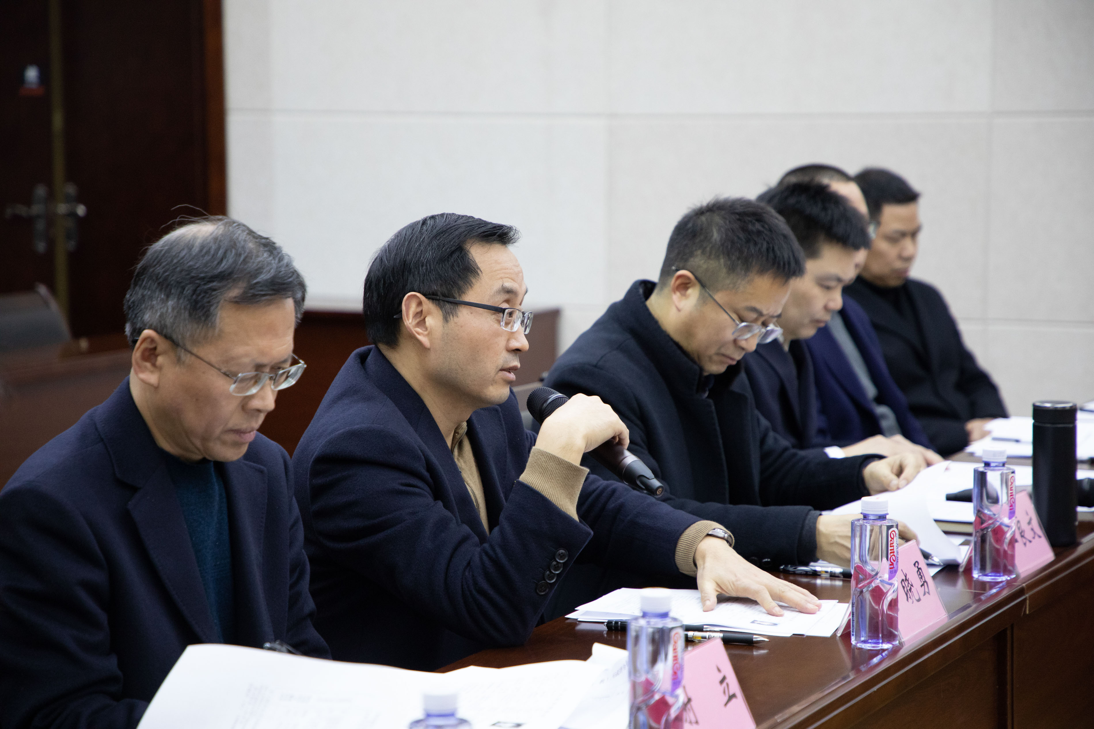 从“内部提拔”到“市场化选聘”,多家城农商行招揽总行中层管理人员