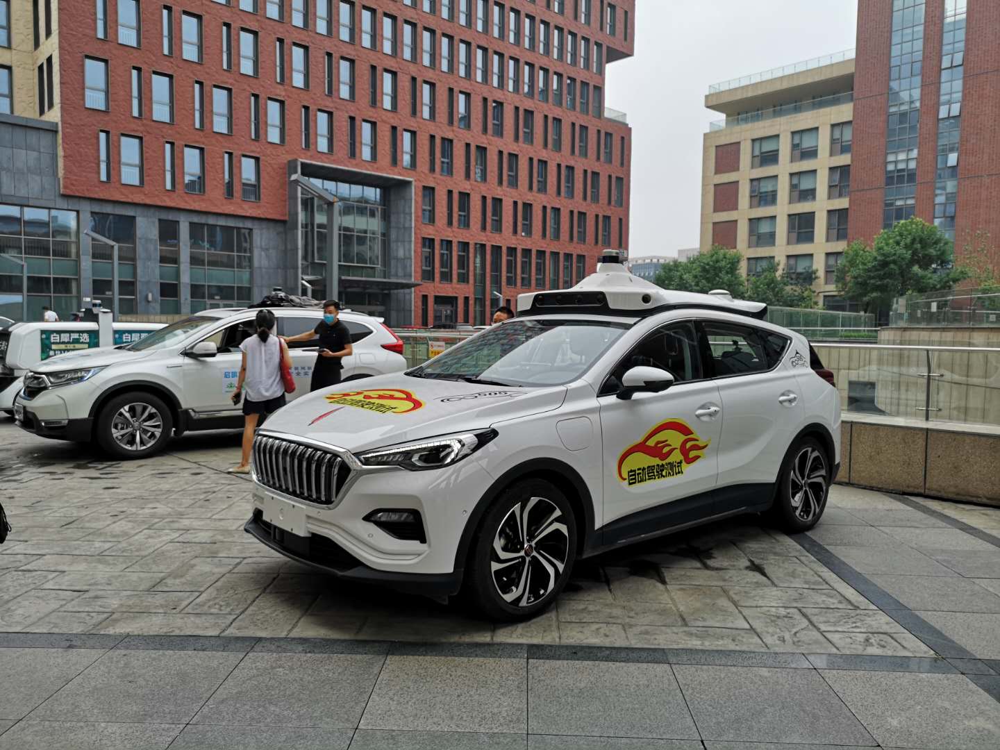 科技股行情“缩圈”,千亿超节点市场成掘金“热土”